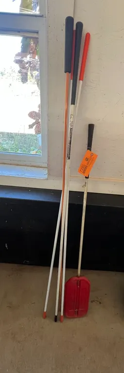 (5) Rattle Paddle and Fiberglass Sticks