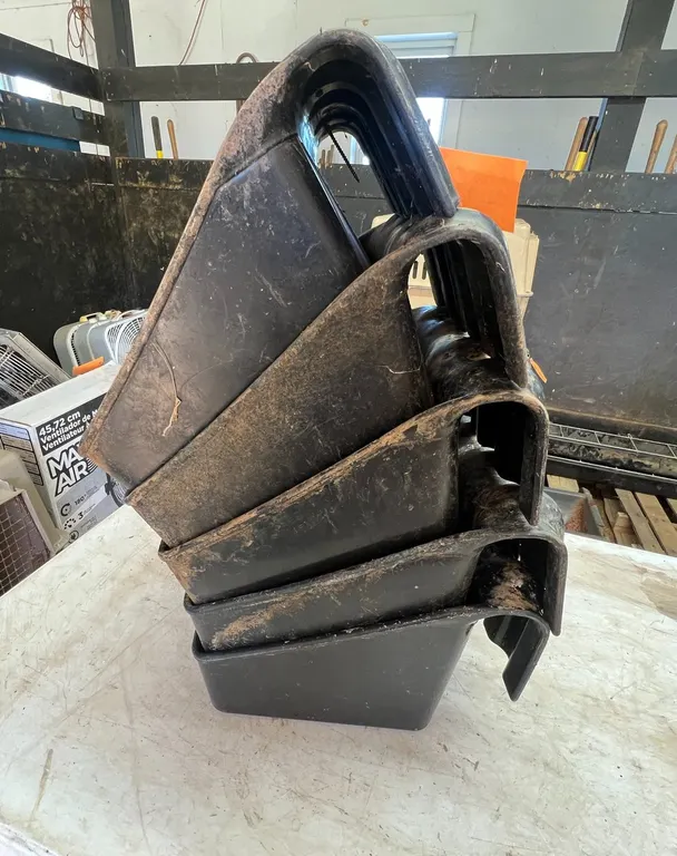 (5) Plastic Hanging Feeders