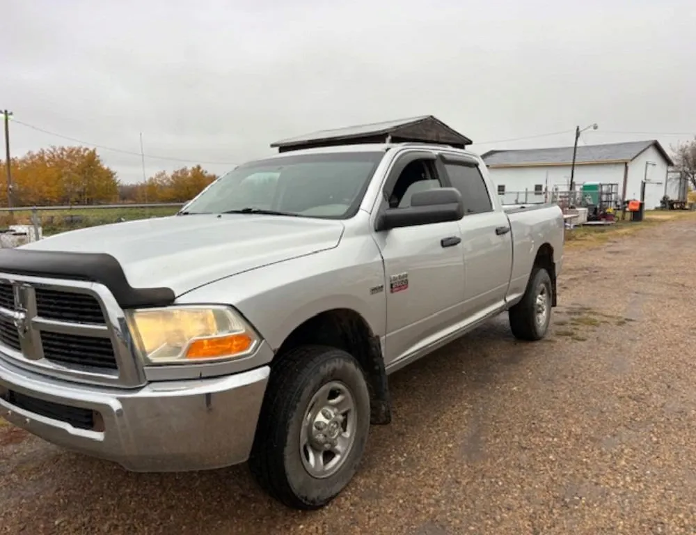 2010 Dodge Ram 2500 4x4 automatic 5.7 litre gas engine