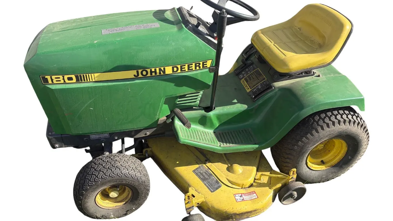 John Deere 180 Riding Mower 48 inch deck with FC540V motor Runs good