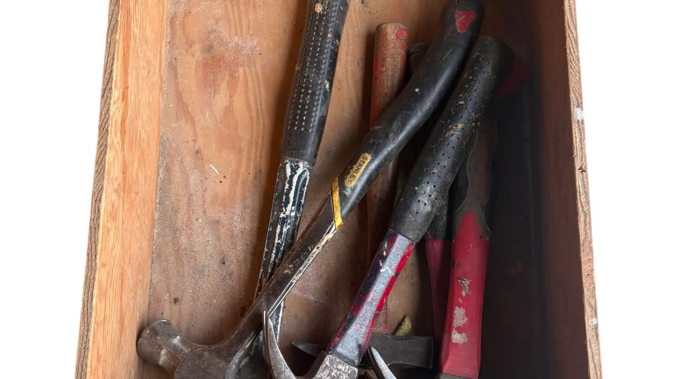 6 Hammers