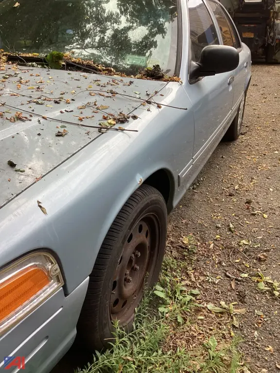 2007 Ford Crown Victoria Sedan/Police Vehicle