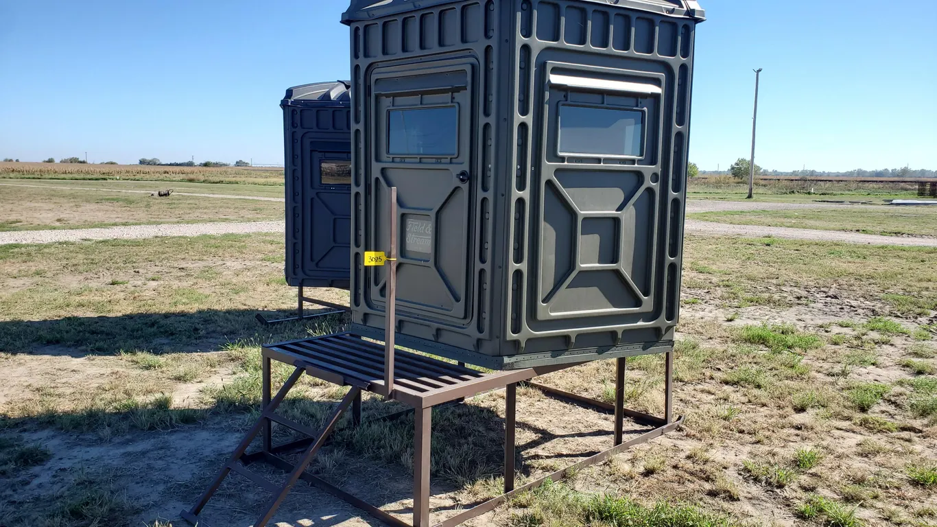 Deer Blind on Skid - 6FT x 6FT