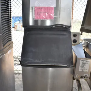 Ice Machine with Storage