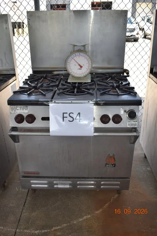 Commercial 6 Burner Gas Range With Oven