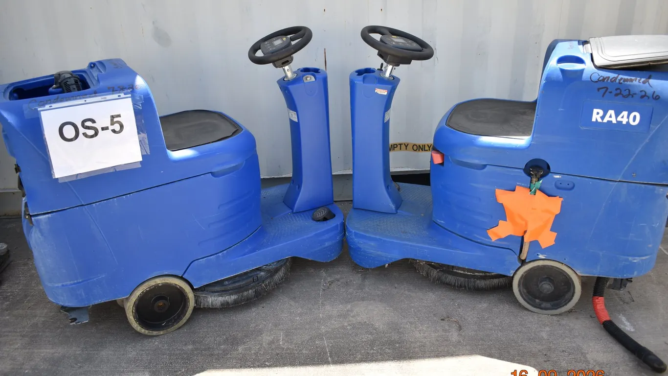 Riding Auto Scrubbers