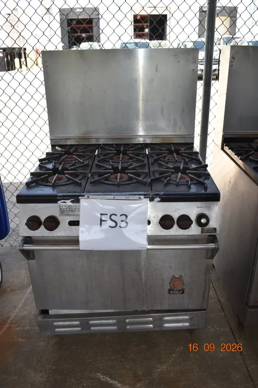 Commercial 6 Burner Gas Range With Oven