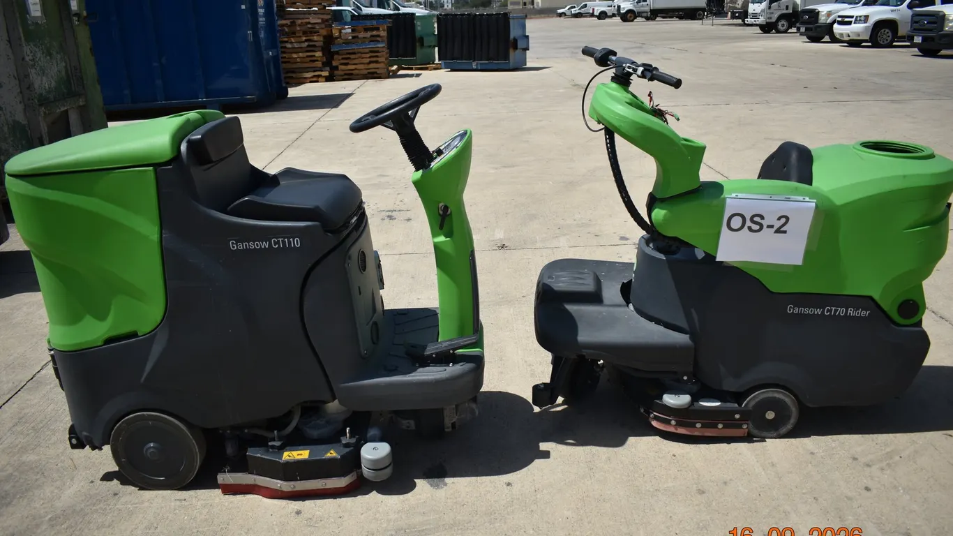 Riding Auto Scrubbers