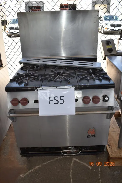 Commercial 6 Burner Gas Range With Oven