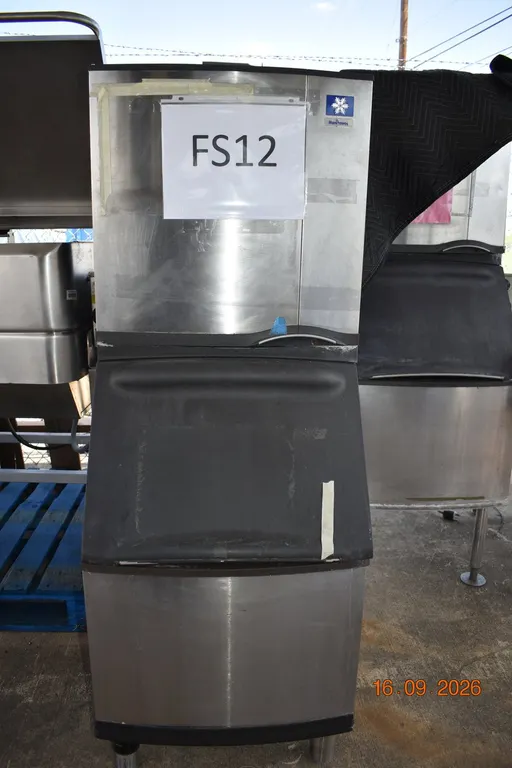 Ice Machine with Storage