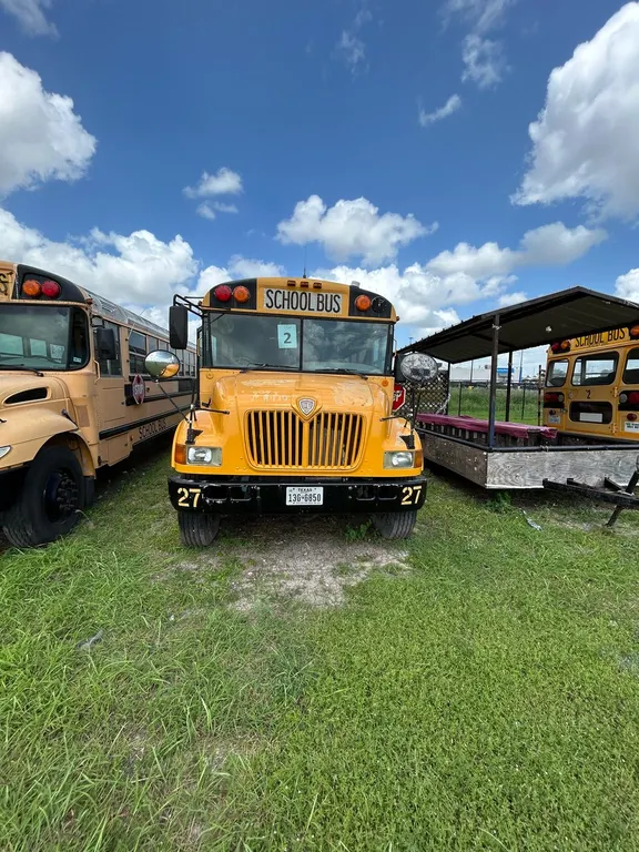 2004 International School Bus - Will Need to be Towed