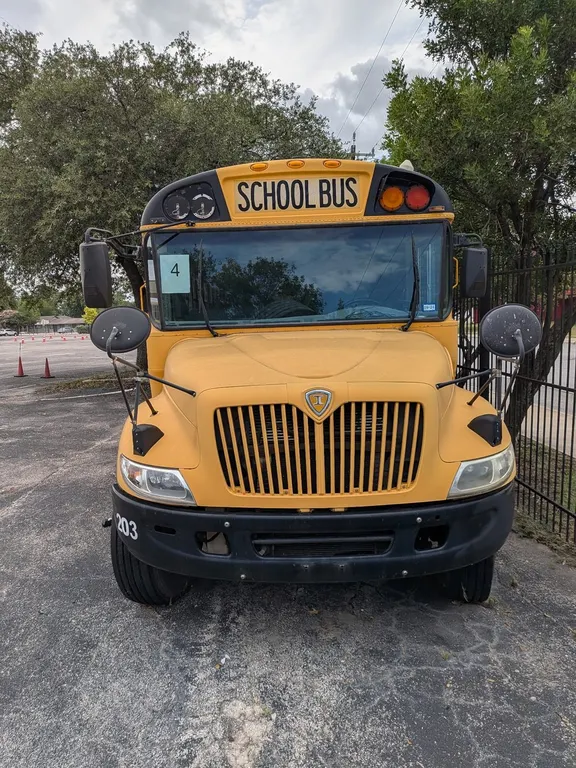 2005 International School Bus - Will Need to be Towed