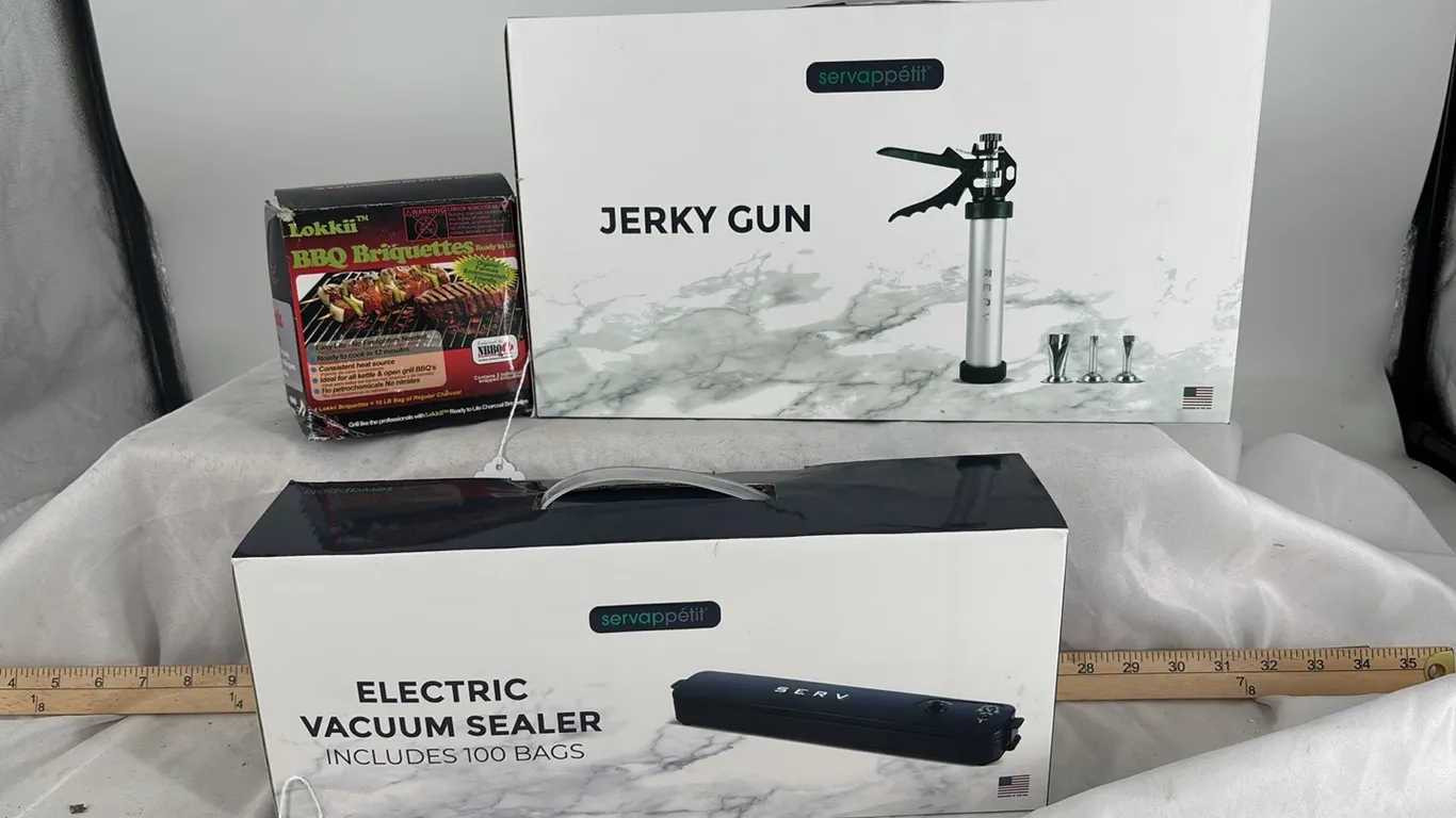Servappetit Jerky Gun & Electric Vacuum Sealer & Lokkii BBQ Briquettes