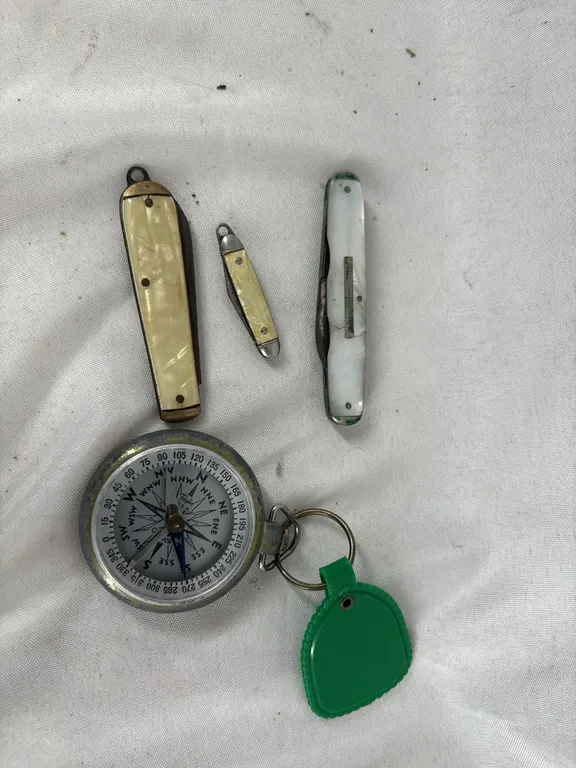 3 Mother Of Pearl Jack Knive-Compass