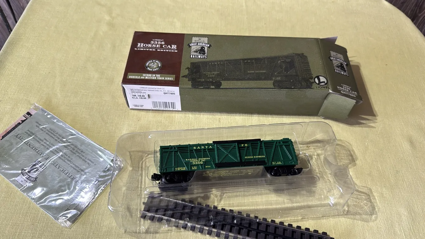 Hallmark 3356 Horse Car