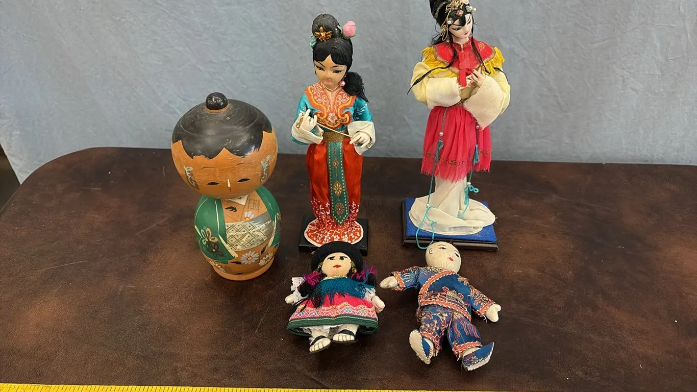 Vintage Chinese/Japanese Dolls