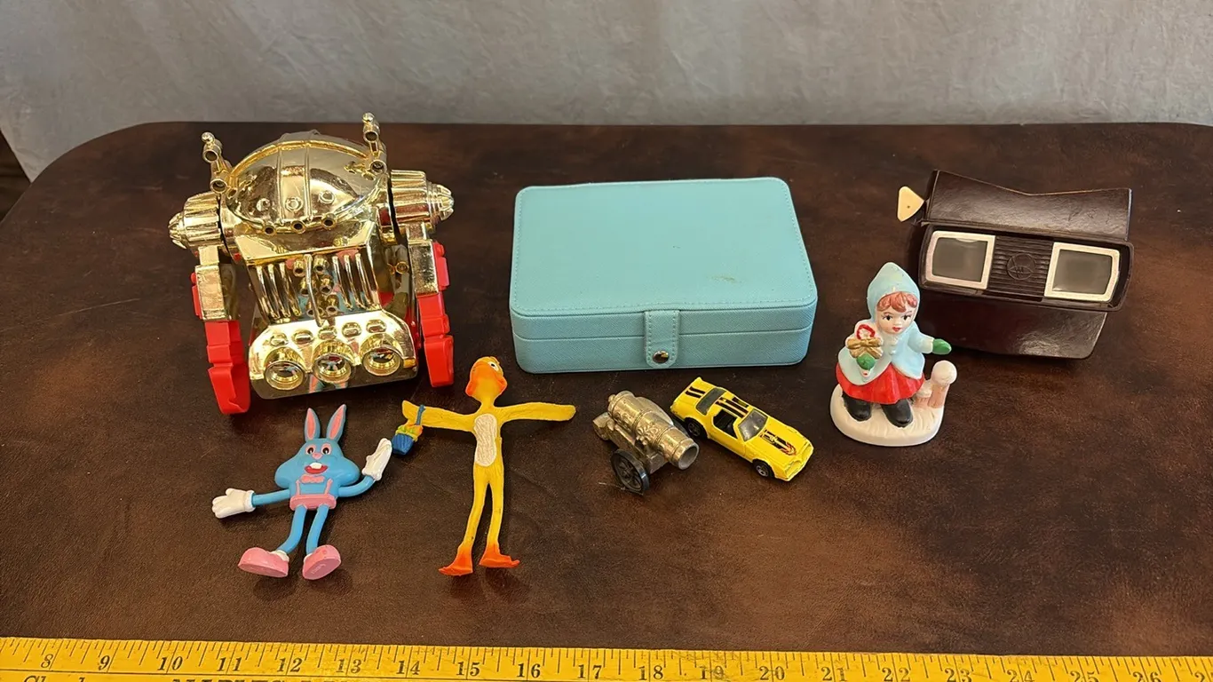 Acrobat Robot, Viewmaster & Toys