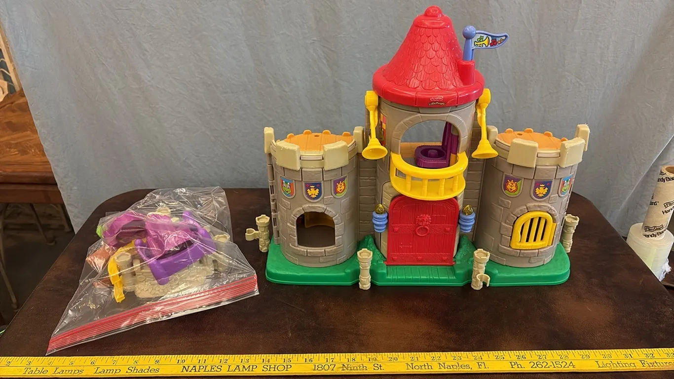 Fisher Price Little People Castle