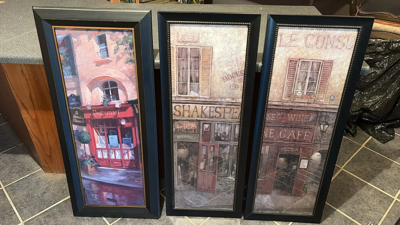 3- Storefront Pictures
