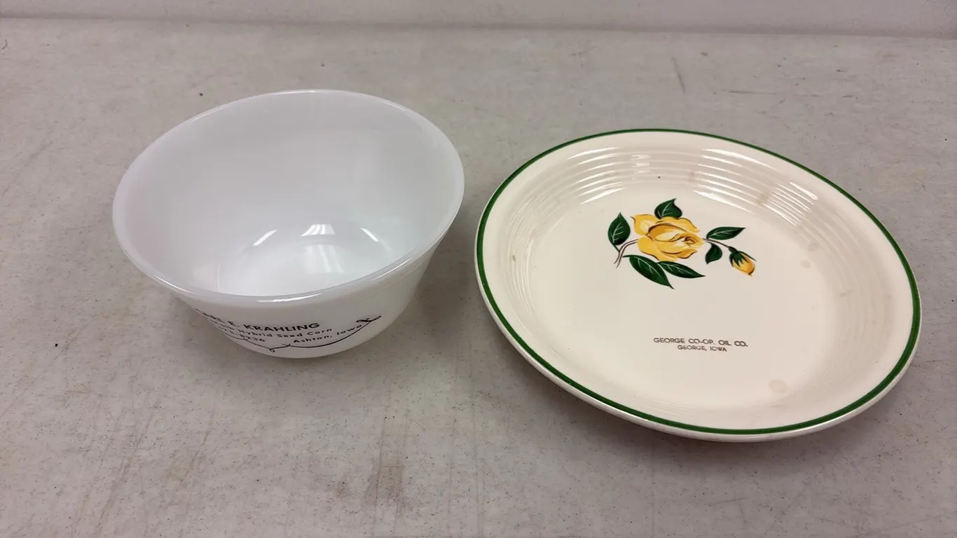 George & Ashton IA Advertising Bowls