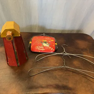Vintage Toys & Hangers