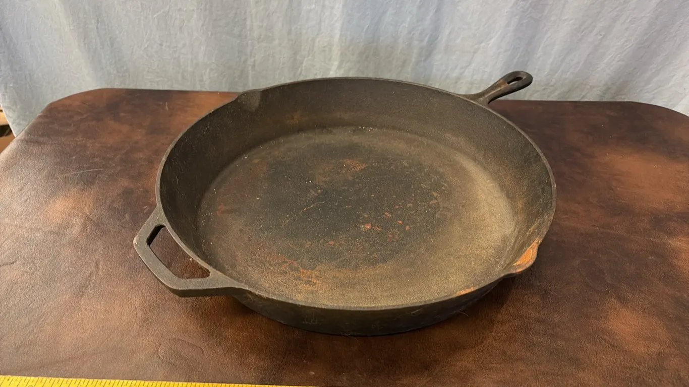 15” Cast Iron Pan