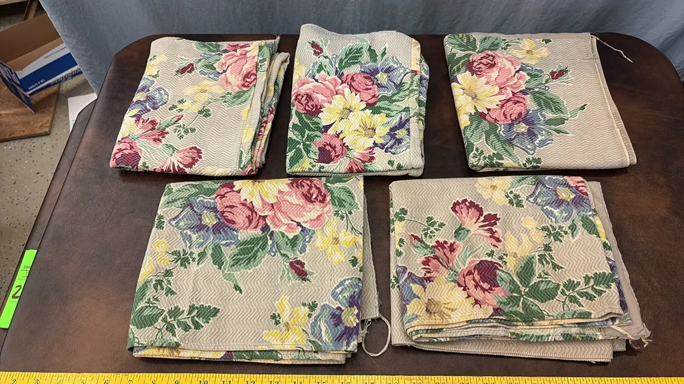 Vintage Floral Fabric Pieces