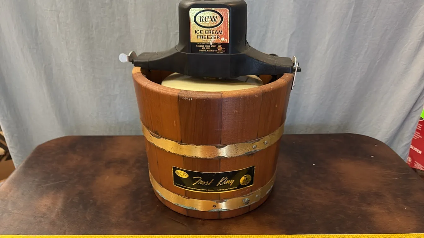RCW Frost King Ice Cream Freezer