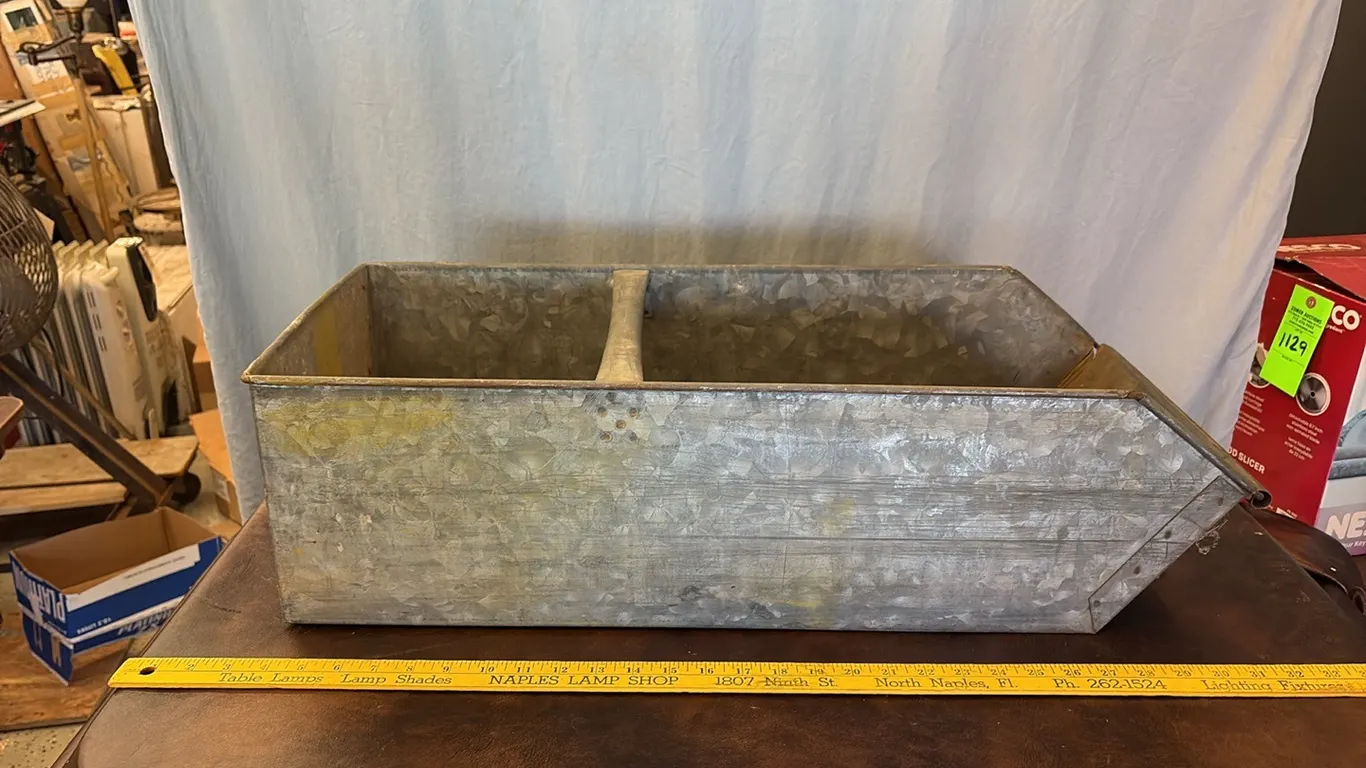 Sioux Steel Galvanized Metal Nail Bin