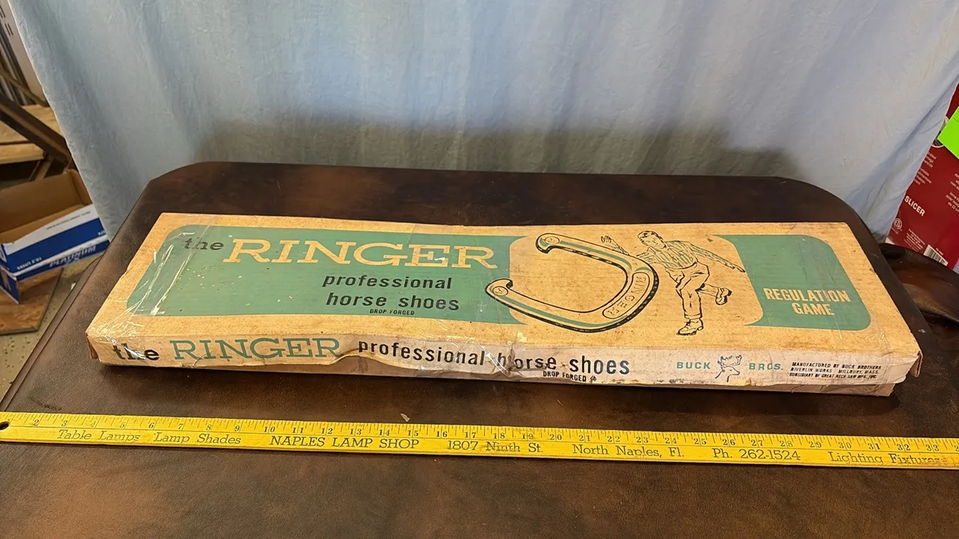 Vintage The Ringer Horseshoe Game