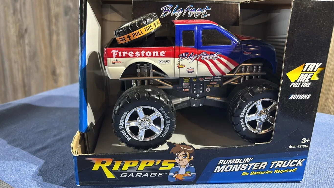 Monster truck toy