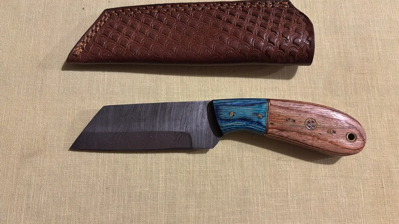 Damascus steel knife