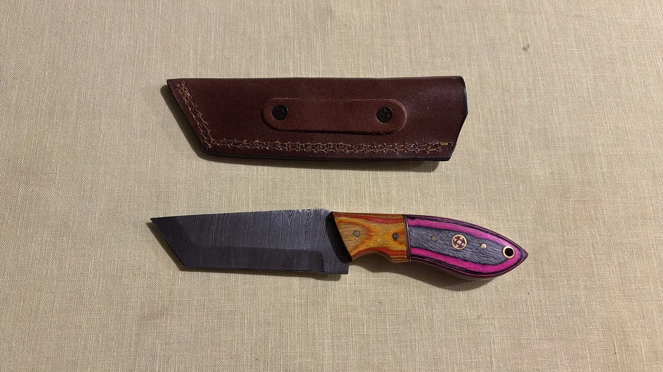 Damascus steel knife