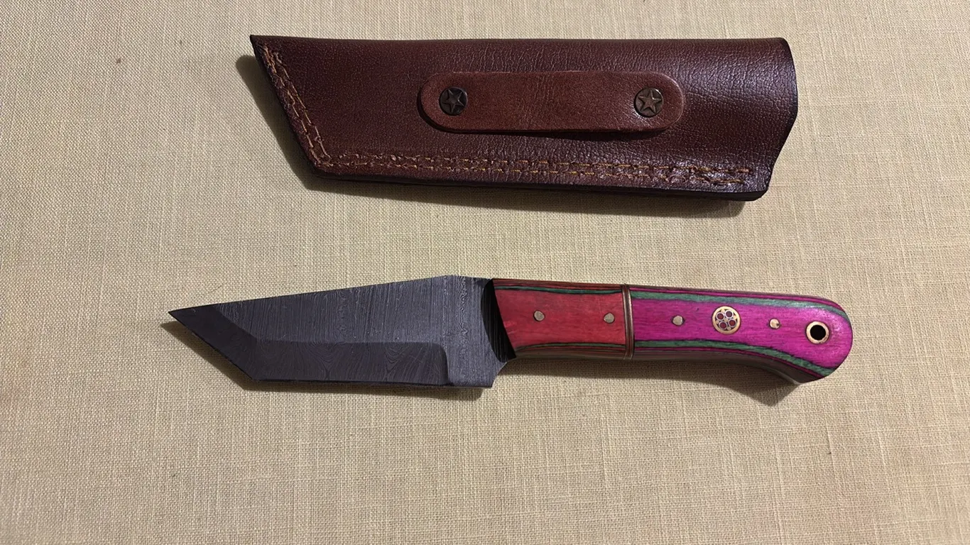 Damascus steel knife