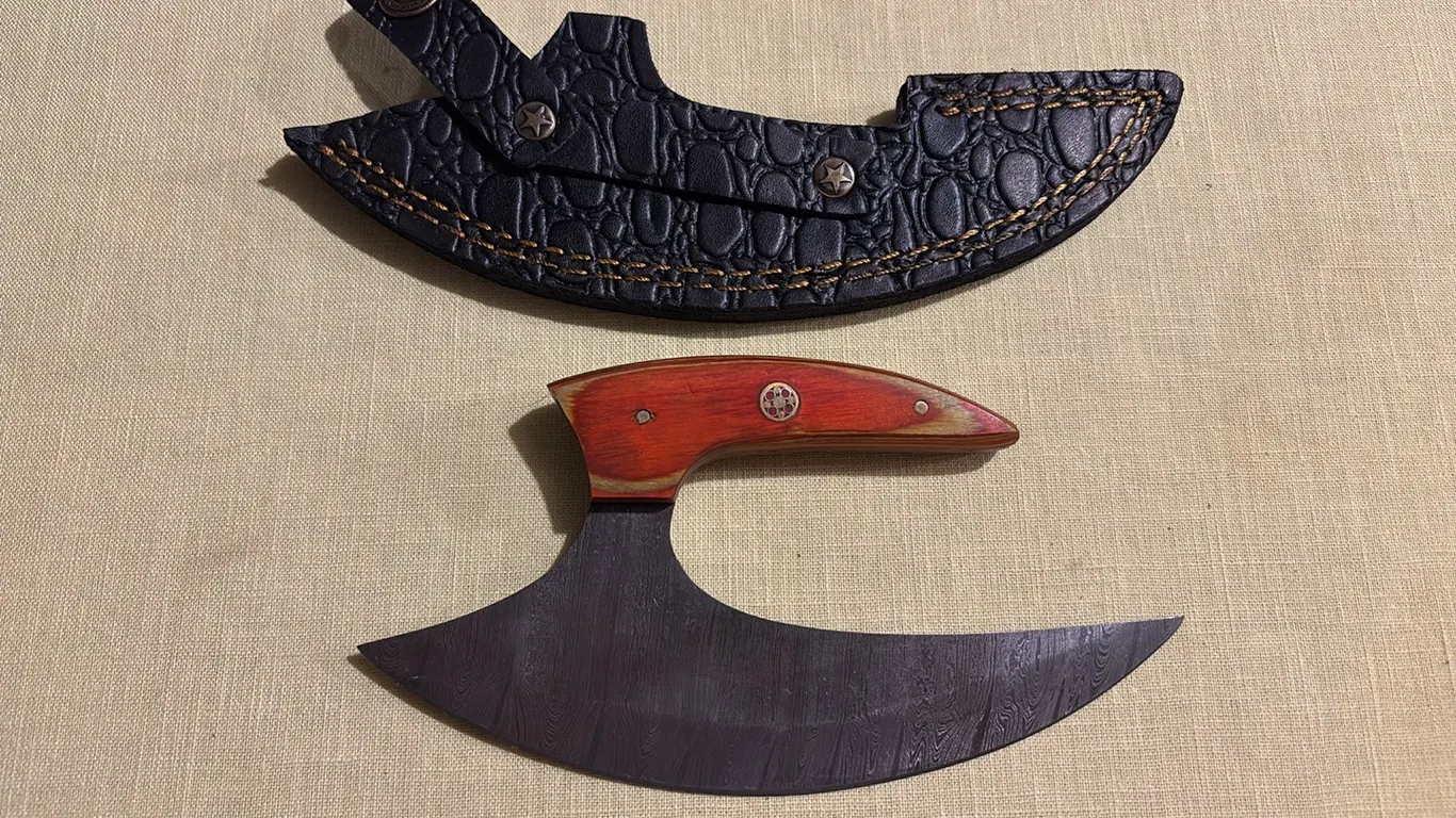 Damascus steel ulu knife