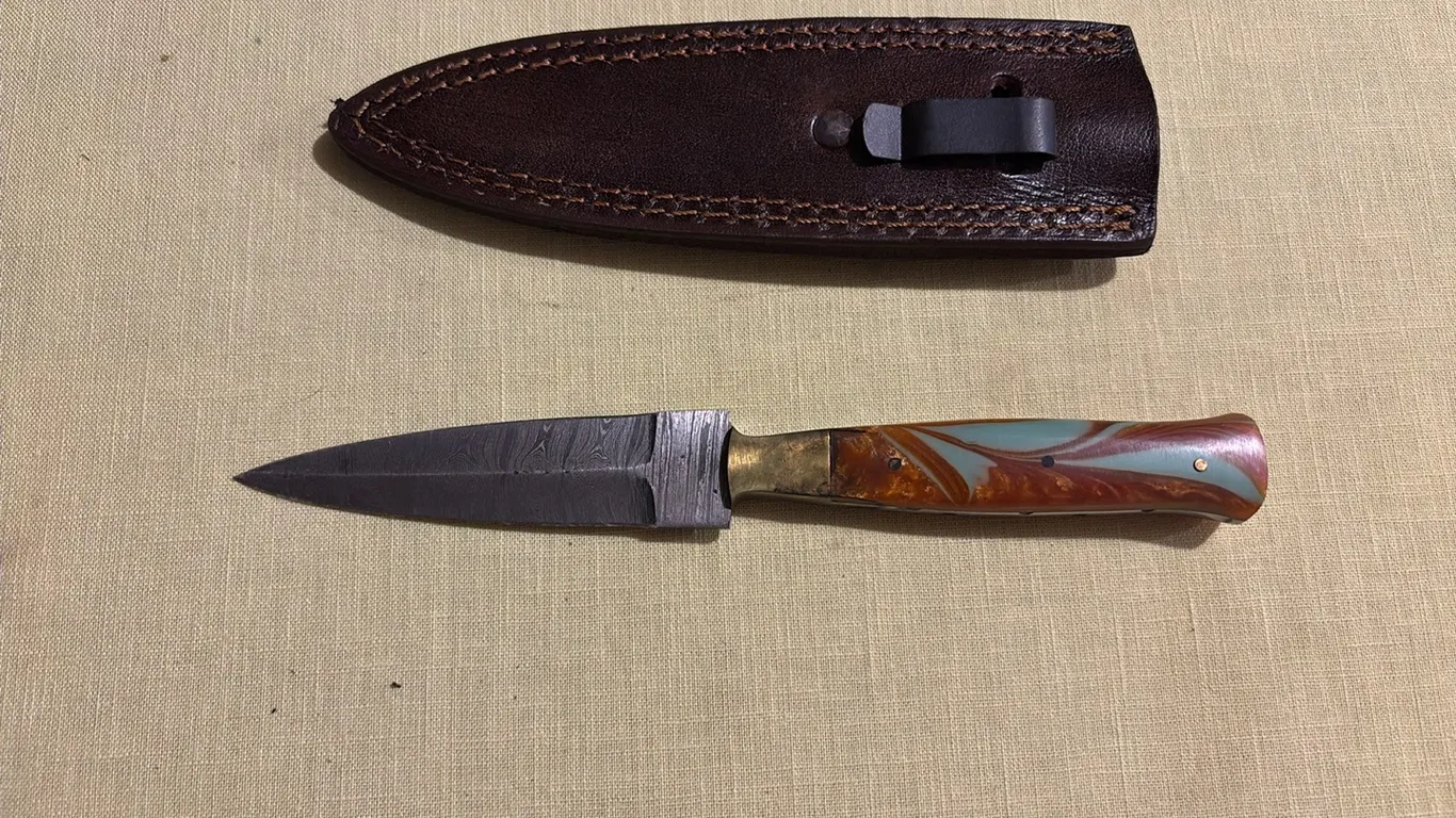 Damascus steel dagger