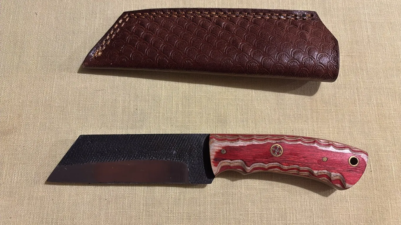 Damascus steel knife