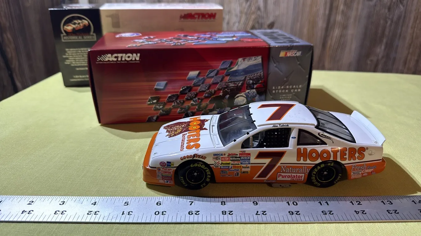 Alan Kulwicki 1993 Thunderbird
