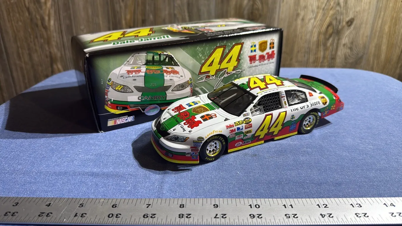 Dale Jarrett 2007 Camry