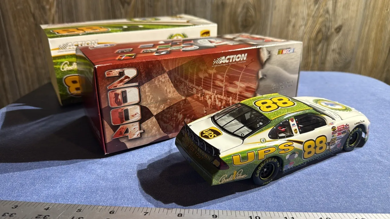 Dale Jarrett 2004 Taurus