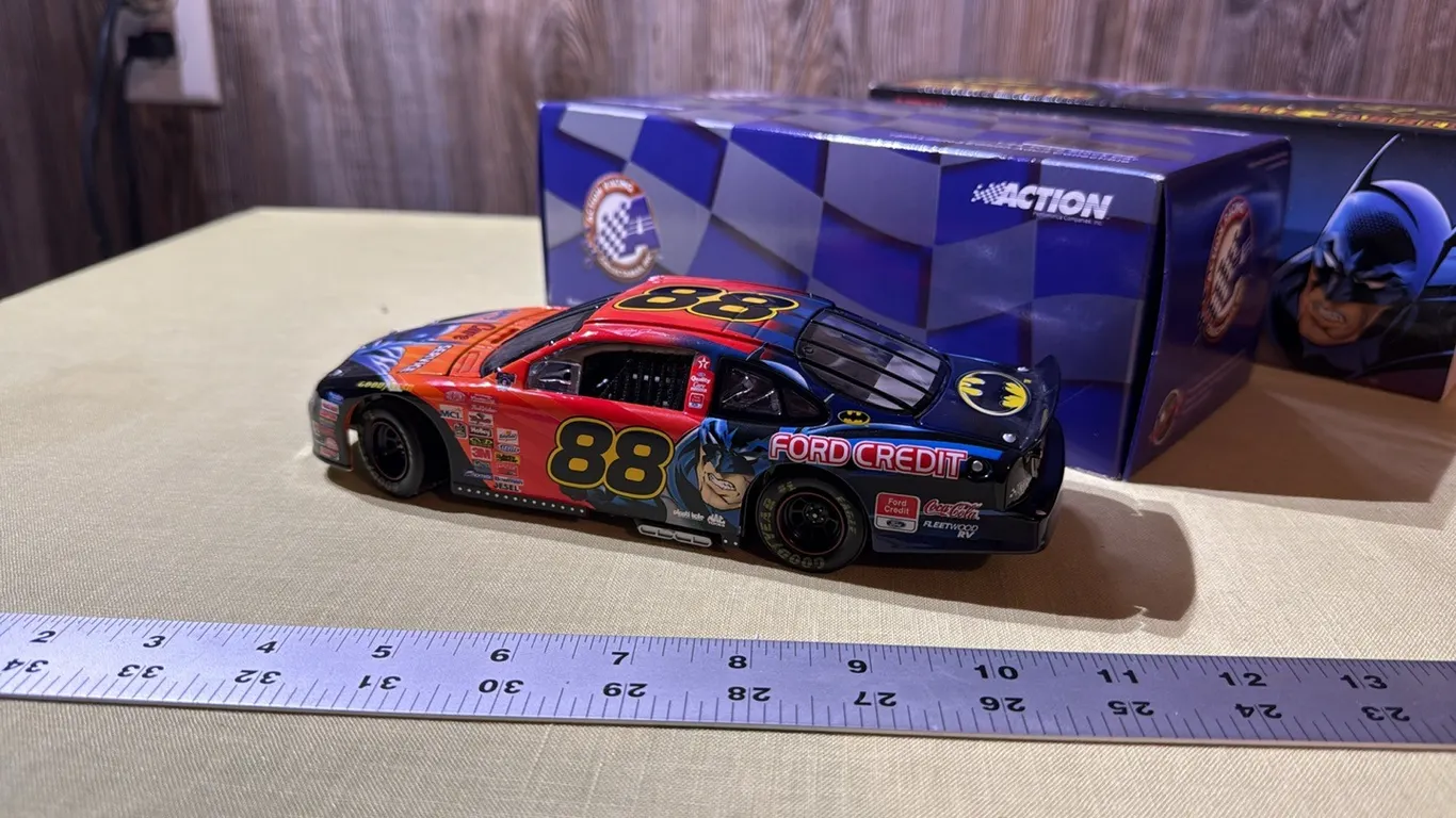 Dale Jarrett 1999 Taurus