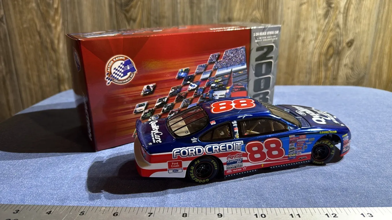 Dale Jarrett 2003 Taurus