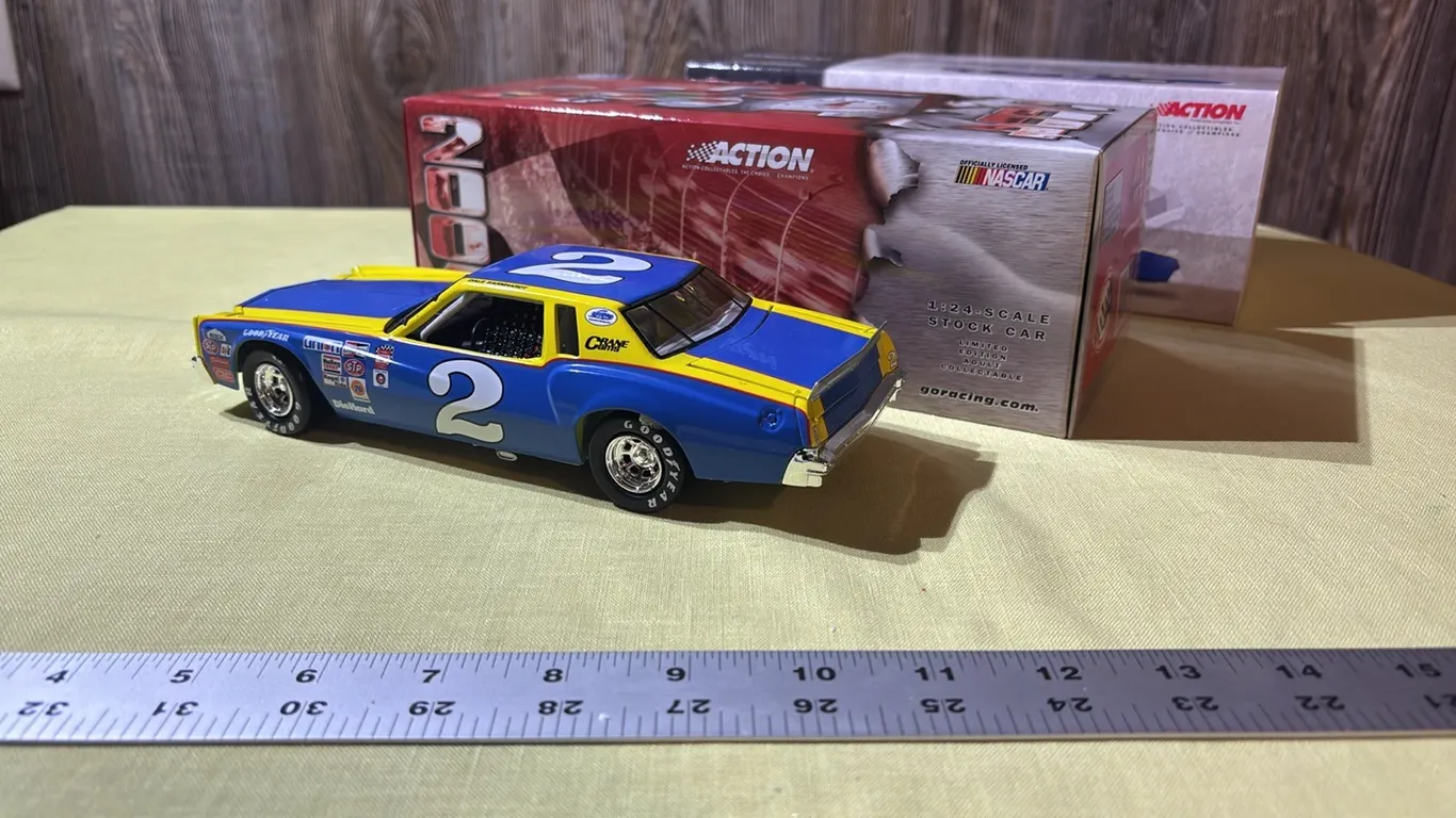 Dale Earnhardt Jr 2004 Monte Carlo