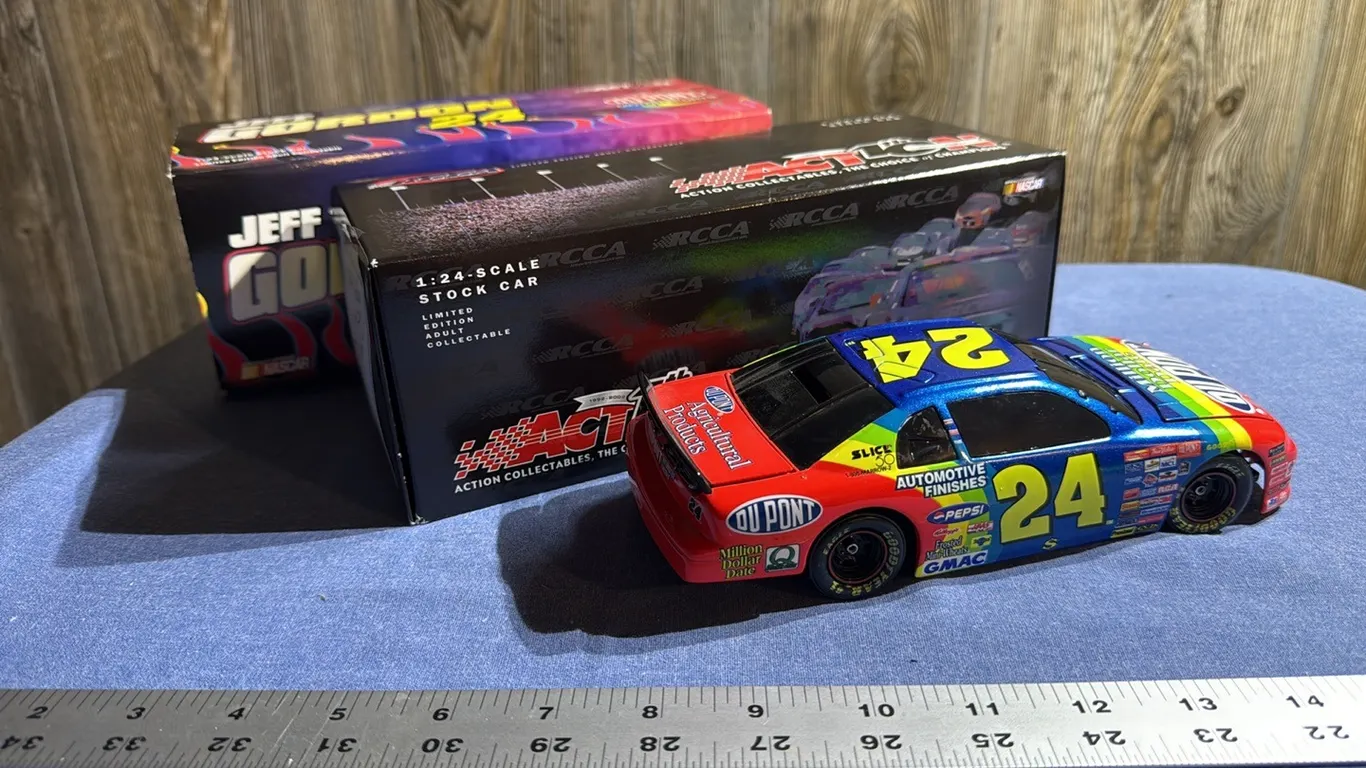 Jeff Gordon 2002 Monte Carlo Club Car Bank