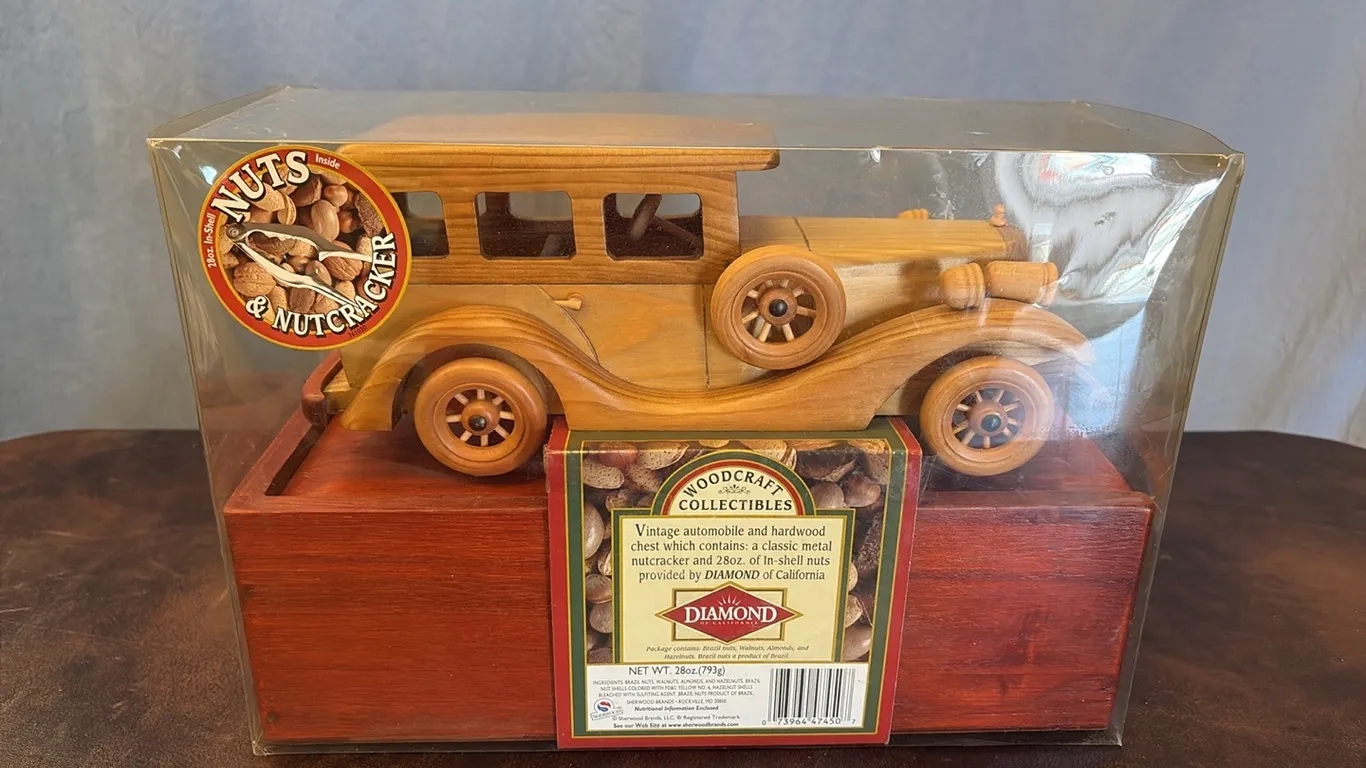 Woodcraft Collectibles Wood Car & Chest