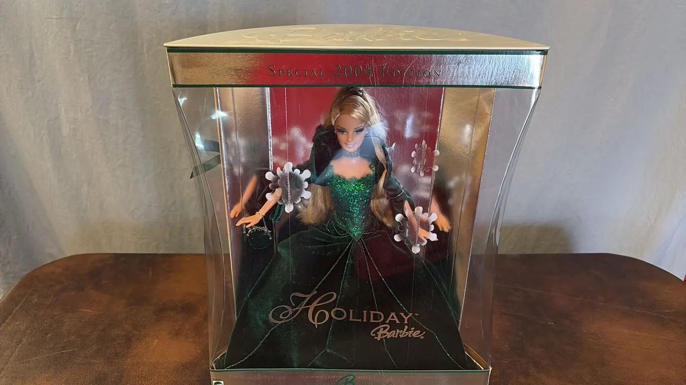 2004 Holiday Barbie