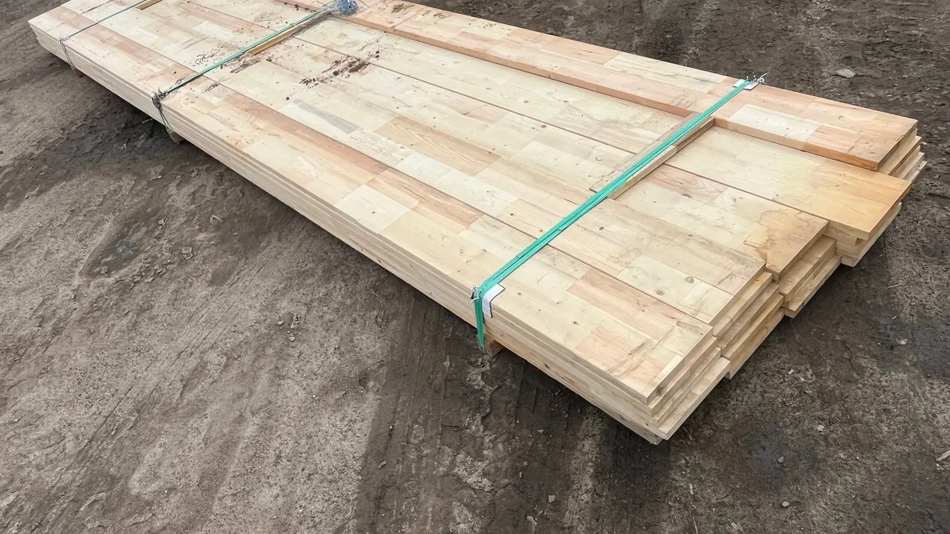 (28) 5/4" x 10" x 16' Pine Boards