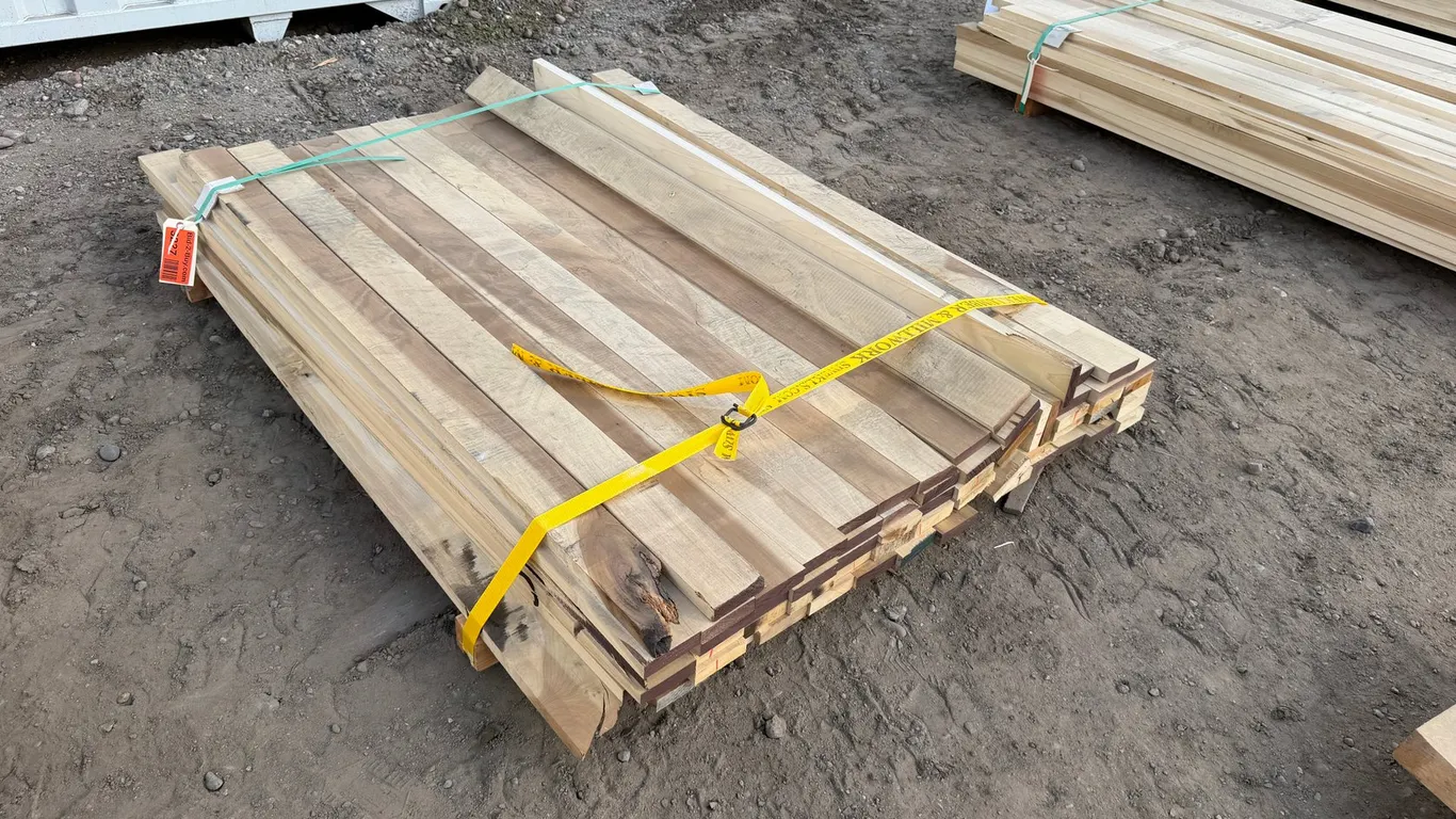 (71) 1 x 4 x 5' Kiln Dried Poplar Boards