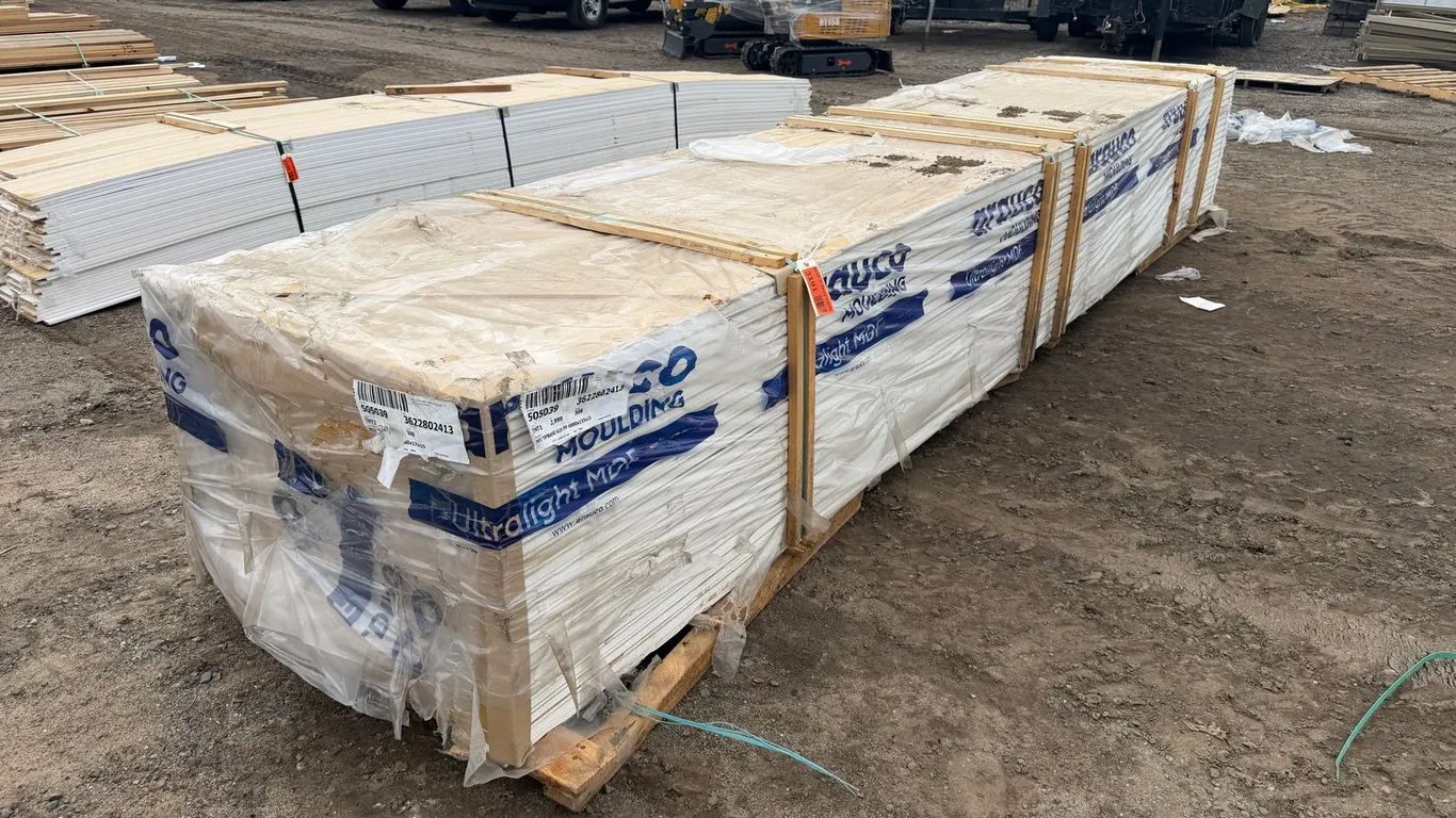 100-Pieces of MDF Trim Boards