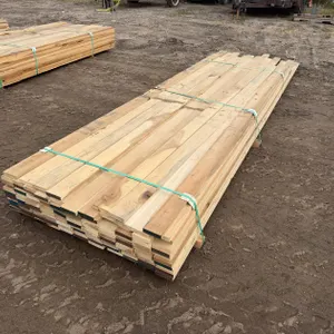 (117) 1 x 4 Poplar Boards of Assorted Lengths